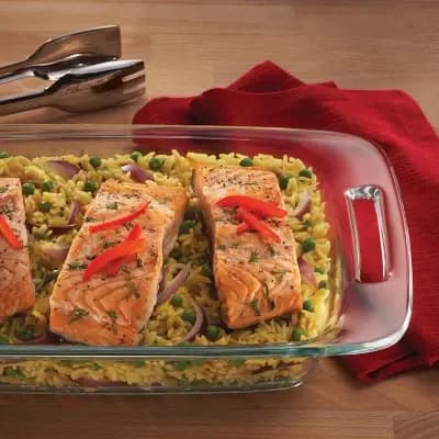 PyrexÂ® 3-qt Easy GrabÂ® Rectangular Glass Baking Dish: Glass Bakeware, Dishwasher-Safe, 2-Year Warranty [3 Quart Baking Dish, Dishwasher-Safe, Glass]