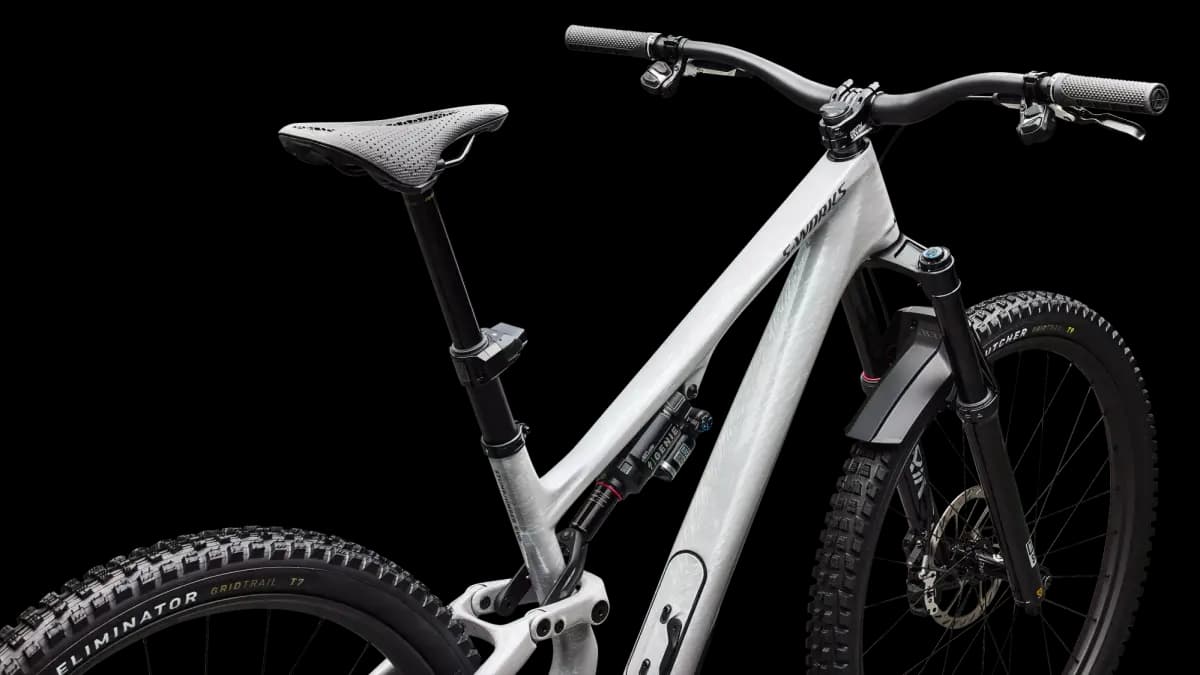 Specialized S-Works Stumpjumper 15 EVO [FACT 11m carbon chassis, rear-end and link, Trail Geometry, SWATÃ¢â€žÂ¢ Door integration, head tube angle adjustment, threaded BB, internal 