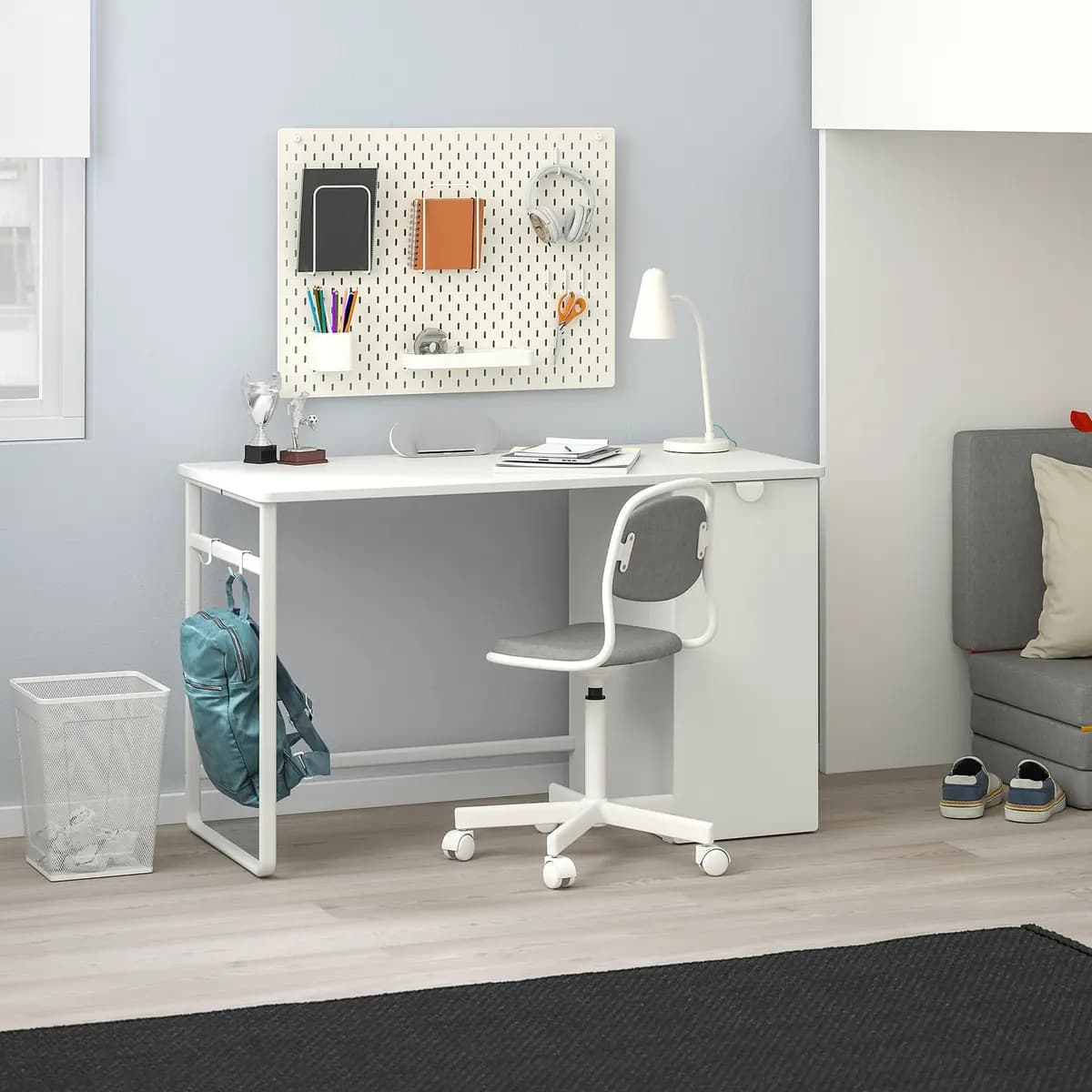 IKEA LÄRANDE Desk with pull-out storage unit, white [Width 47 1/4 ", Depth 22 7/8 ", Height 29 1/8 "]
