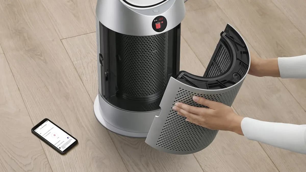 Dyson Purifier Hot+Cool HP1 (White/Silver) [11.7 lb, 350 degrees, 9.8 in]