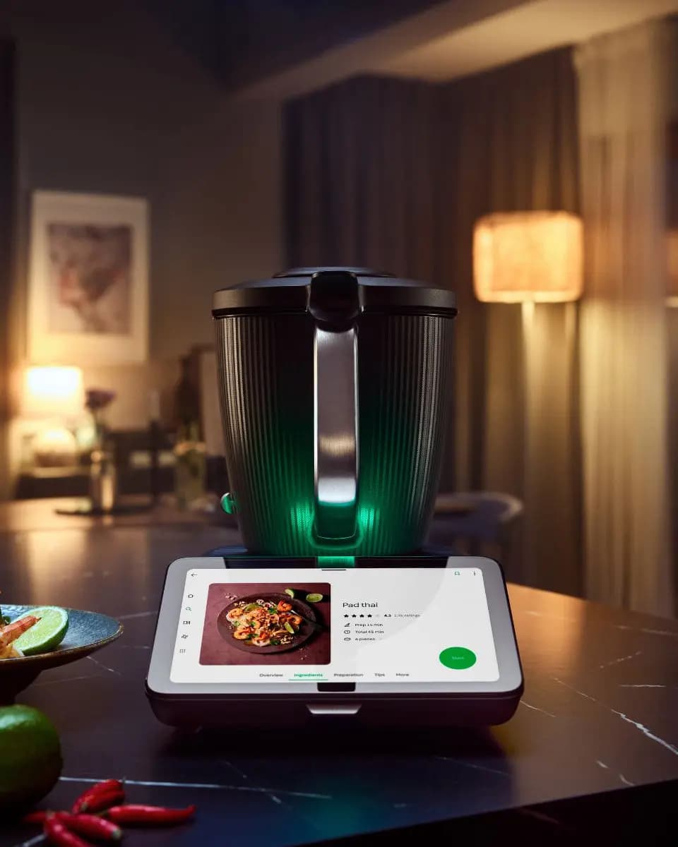 Thermomix TM7 + Round Serving Bowl [2.2 L mixing bowl, Wi-Fi Cookidoo, Varoma set]