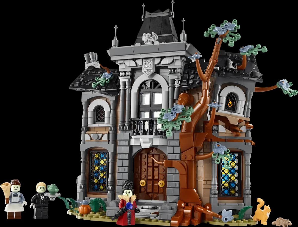 LEGO Mayor Manor 11383 [1420 pieces, ages 18+, LEGOÃƒÆ’Ã†â€™ÃƒÂ¢Ã¢â€šÂ¬Ã…Â¡ÃƒÆ’Ã¢â‚¬Å¡Ãƒâ€šÃ‚Â® Icons]