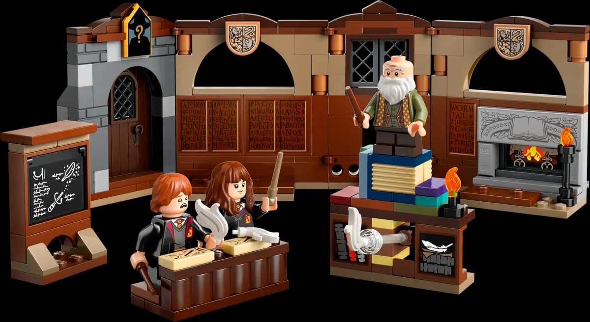 LEGO Hogwarts™ Castle: Charms Class 76442 [204 pieces, ages 8+, Harry Potter™]