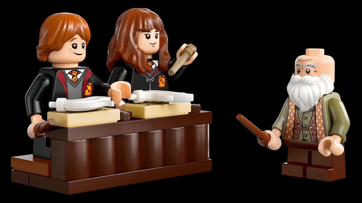 LEGO Hogwarts™ Castle: Charms Class 76442 [204 pieces, ages 8+, Harry Potter™]