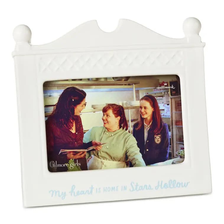 Gilmore Girls Stars Hollow Town Sign Shaped Picture Frame, 4x6 [Message My heart is home in Stars Hollow., Dimensions 7.65'' W x 7'' H x 0.5'' D, Material Ceramic and glass., Count