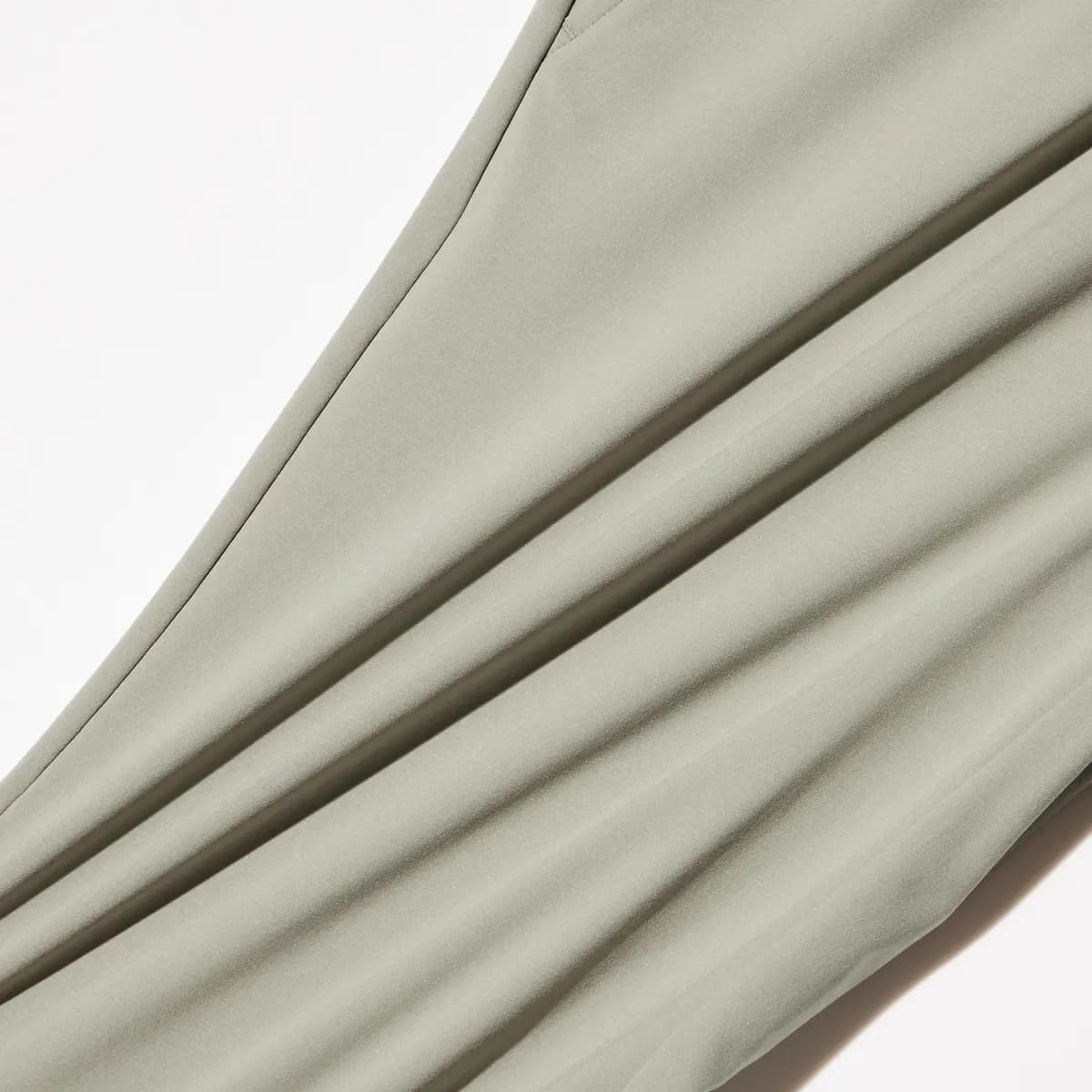 Uniqlo Ultra Stretch Active Jogger Pants Beige [Imported, With quick-drying "DRY-EX" technology., Smooth "AIRism" for stay-fresh comfort.]