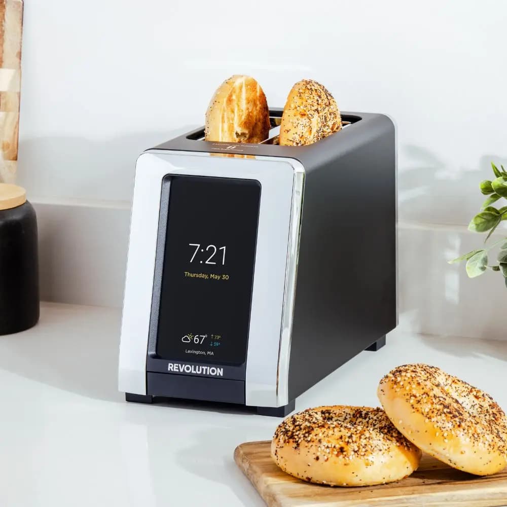 Revolution R180 Connect Smart Toaster Matte Black / Chrome [11.6 x 6.1 x 8.4 in, 6.4 lbs, 120Vac/1500W]