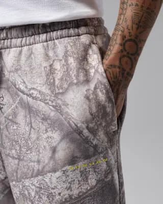 Jordan Brooklyn Men's Realtree Open-Hem Pants White/Bright Citron [Body: 71% cotton/29% polyester. Pockets: 100% cotton., Machine wash, XS-3XL]