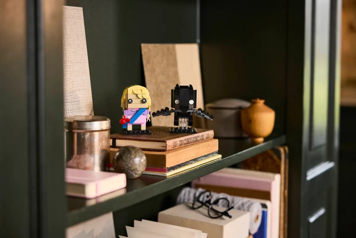 LEGO Luna LovegoodÃƒÆ’Ã†â€™Ãƒâ€šÃ‚Â¢ÃƒÆ’Ã‚Â¢ÃƒÂ¢Ã¢â‚¬Å¡Ã‚Â¬Ãƒâ€¦Ã‚Â¾ÃƒÆ’Ã¢â‚¬Å¡Ãƒâ€šÃ‚Â¢ & Thestral Figures 40802 [292 pieces, ages 10+, BrickHeadz]