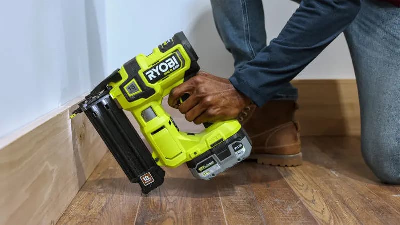 RYOBI 18V ONE+ HP Brushless AirStrike 18GA Brad Nailer Kit [Nail Range 5/8" to 2-1/8", Nails per Charge Up to 2,250, Magazine Capacity 105 Brad Nails]