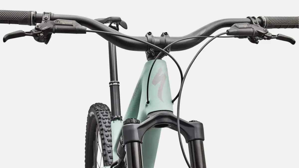 Specialized Stumpjumper 15 EVO Expert [FACT 11m carbon chassis and rear-end, Trail Geometry, SWATÃ¢â€žÂ¢ Door integration, head tube angle adjustment, threaded BB, internal brake a