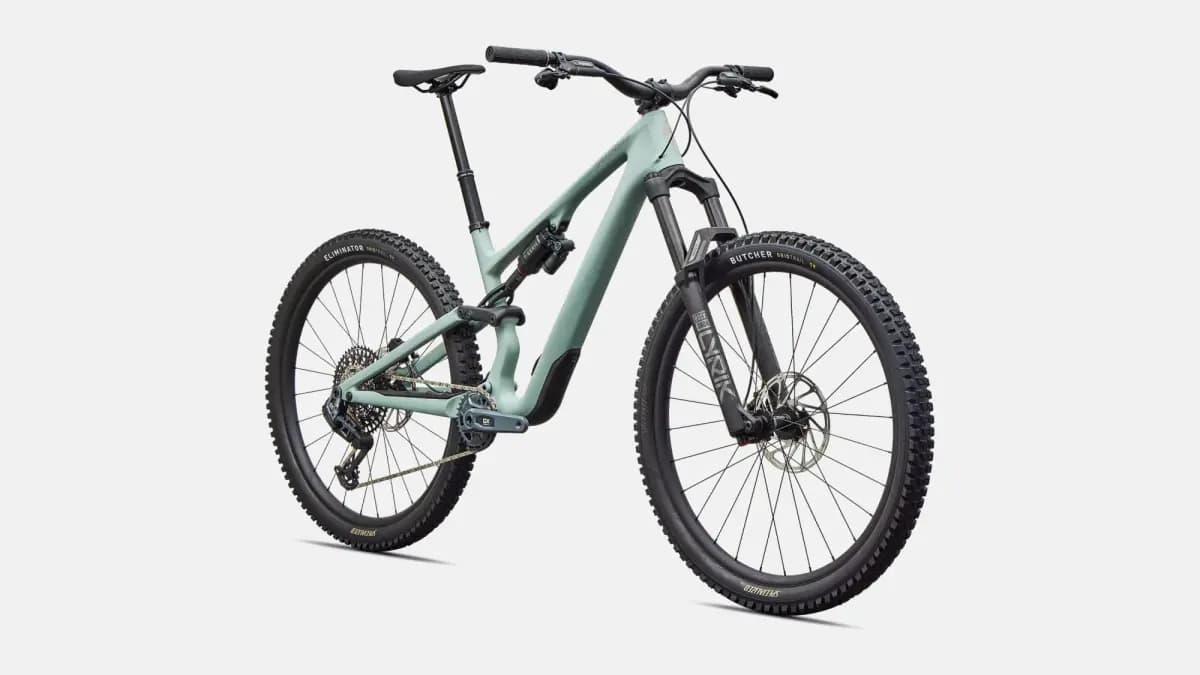 Specialized Stumpjumper 15 EVO Expert [FACT 11m carbon chassis and rear-end, Trail Geometry, SWATÃ¢â€žÂ¢ Door integration, head tube angle adjustment, threaded BB, internal brake a