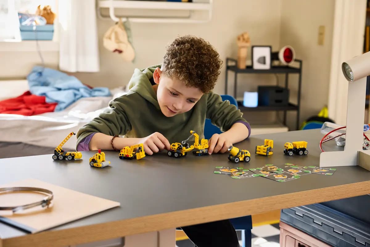 LEGO Mighty Machines 42233 [44 pieces, ages 7+, Technic™]