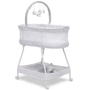 Delta Children Curve Bassinet - White and Gray [Dimensions (Overall) 30.5 Inches (H) x 20 Inches (W) x 32 Inc, Weight 9 Pounds, Holds up to 30 Pounds, Material Metal (Frame)]
