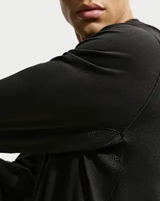 Nike Primary NanoKnit Men's Dri-FIT UV Protection Long-Sleeve Performance Top Black/Black [90% polyester/10% spandex, Machine wash, XS-4XL Tall]