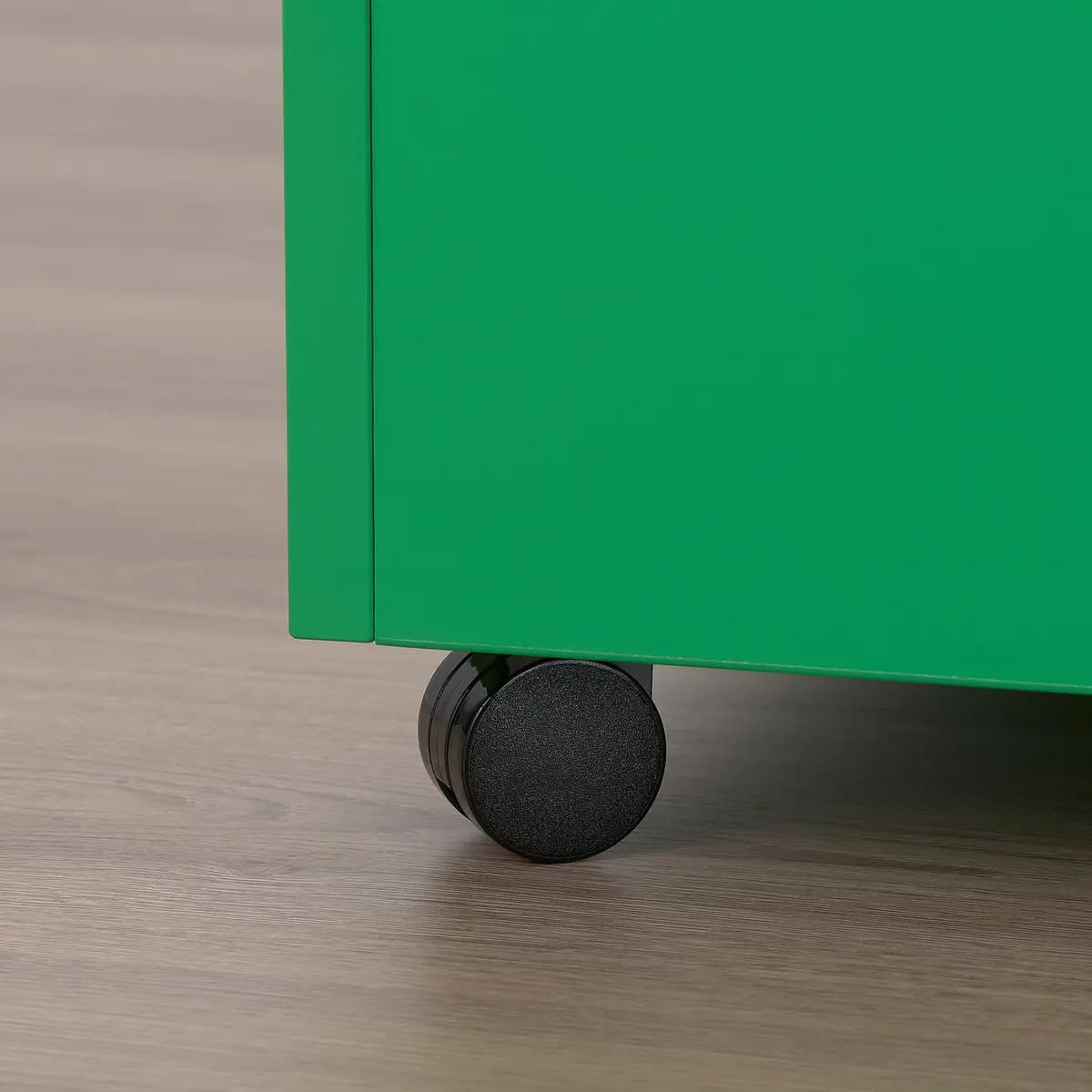 IKEA GARNANÄS Coffee table, green [Width 25 5/8 ", Height 15 3/4 ", Length 25 5/8 "]