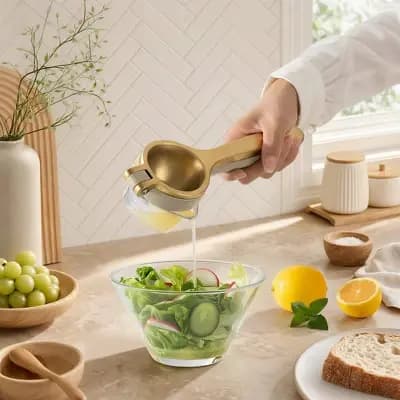 Cook With Color Citrus Juicer [Plastic, .51 Pounds, Hand Wash]