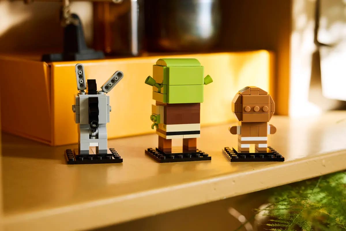 LEGO Shrek, Donkey & Gingy Figures 40923 [259 pieces, ages 10+, BrickHeadz]