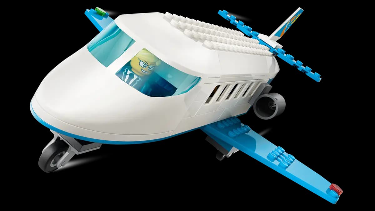 LEGO Passenger Jet 60492 [118 pieces, ages 4+, City]
