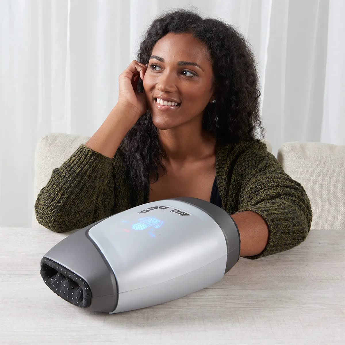 Sharper Image Total Hand Compression Massager [11.2" L x 7.6" W x 4.7" H, 2.5 lbs, Optional heat function for enhanced relaxation]