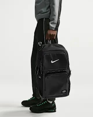 Nike Vapor Football Backpack 32L Black [Body: 100% polyester/Lining: 70% polyester/30% polyethylene (PE), Spot clean, ONE SIZE]