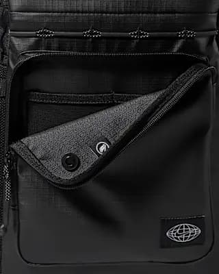 Nike Vapor Football Backpack 32L Black [Body: 100% polyester/Lining: 70% polyester/30% polyethylene (PE), Spot clean, ONE SIZE]