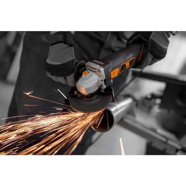 WEN 7 Amp Corded 4-1/2 in. Angle Grinder, 944 [Amperage (A): 7, Arbor Size: 5/8 in, Color Family: Black]