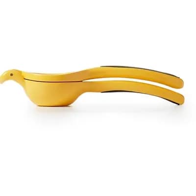 OXO Softworks Citrus Squeezer: Aluminum Handheld Lemon & Lime Juicer, Dishwasher-Safe, Yellow [Aluminum, .65 Pounds, Dishwasher-Safe]