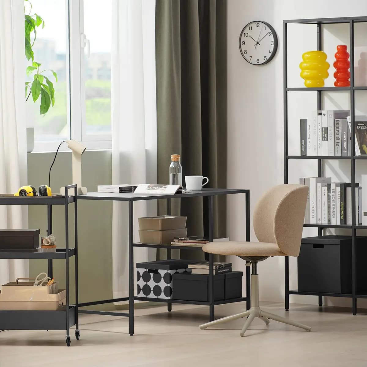IKEA VITTSJÖ Desk, black-brown/glass [Width 43 1/4 ", Depth 23 5/8 ", Height 29 1/2 "]