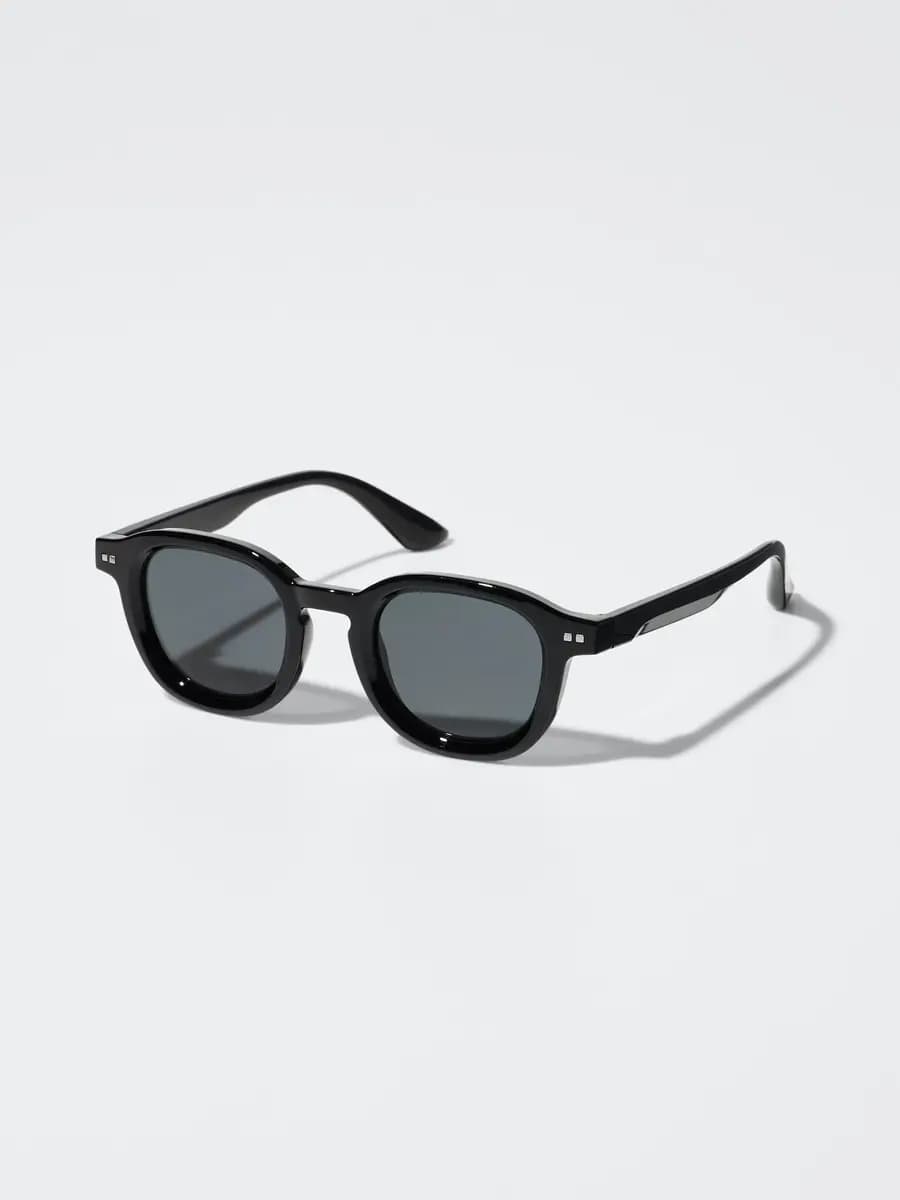 Uniqlo Wellington Sunglasses 80 [Imported, UV400 lenses block approximately 99% of UV rays., Made from flexible plastic for comfort.]