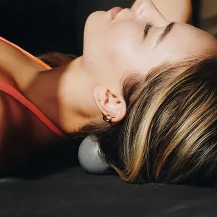Tiger Tail USA Tiger Ball Peanut 2.4 Foam Roller Gray [Fitness Recovery, Silicone, 6 x 5 x 2.5 inches]