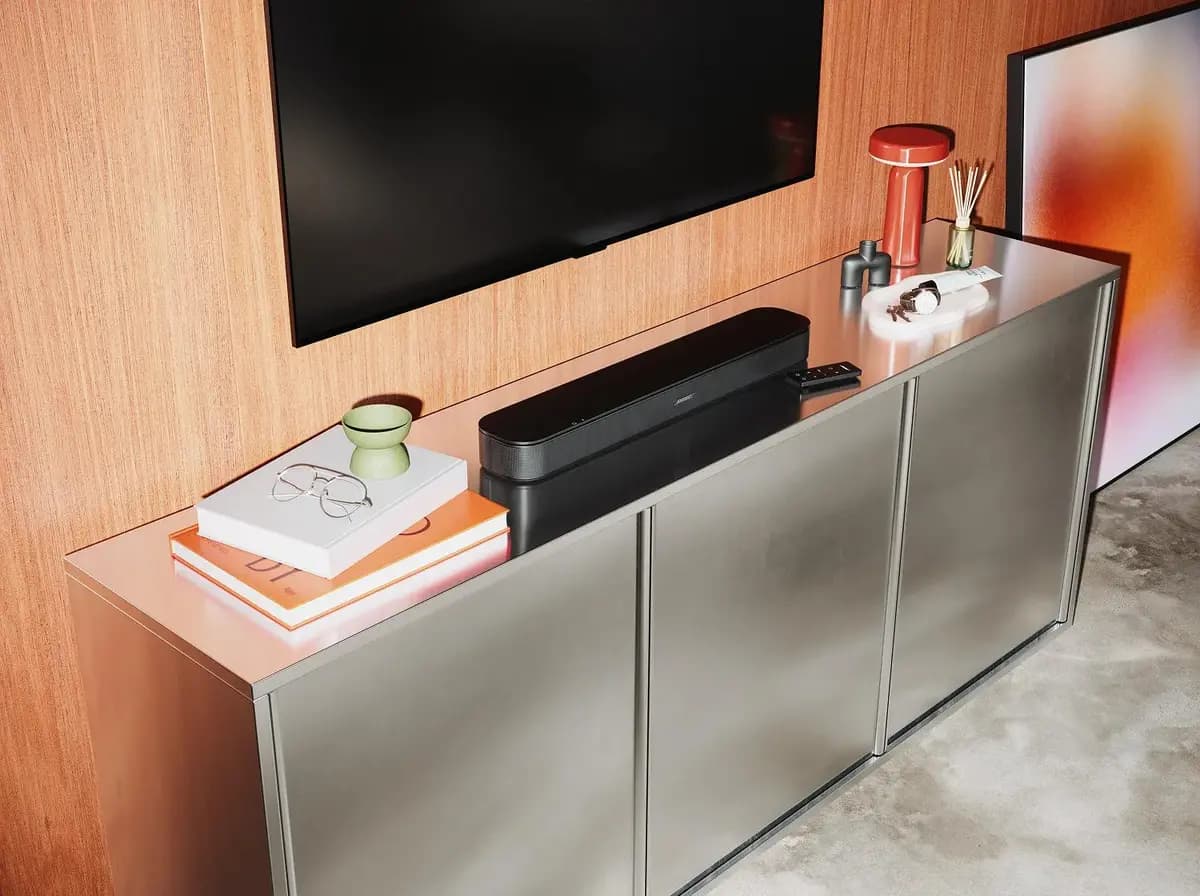 Bose TV Speaker (2nd Gen) Black [No Microphone, Full Range Speakers, 2.244" H x 23.465" W x 4.154" D (4.409 lb)]