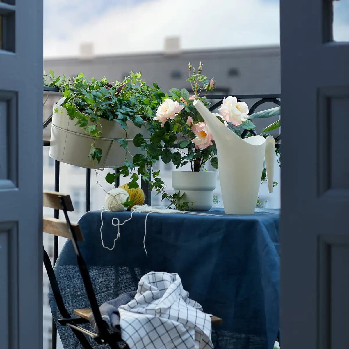 IKEA TÄRNÖ Table+2 chairs, outdoor, black/light brown stained [Solid acacia wood, Acrylic stain]
