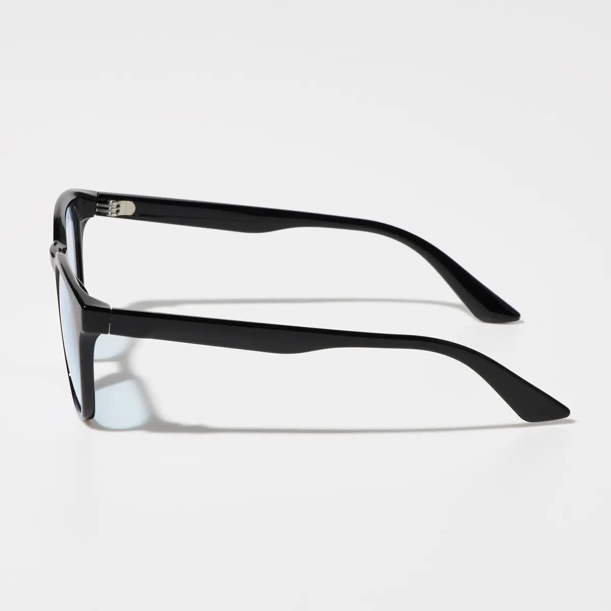 Uniqlo Square Sunglasses Brown [Imported, UV400 lenses block approximately 99% of UV rays., Made from flexible plastic for comfort.]