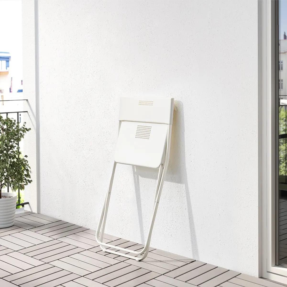 IKEA FEJAN Chair, outdoor, foldable white [Tested for 220 lb, Width 17 3/8 ", Depth 16 1/2 "]