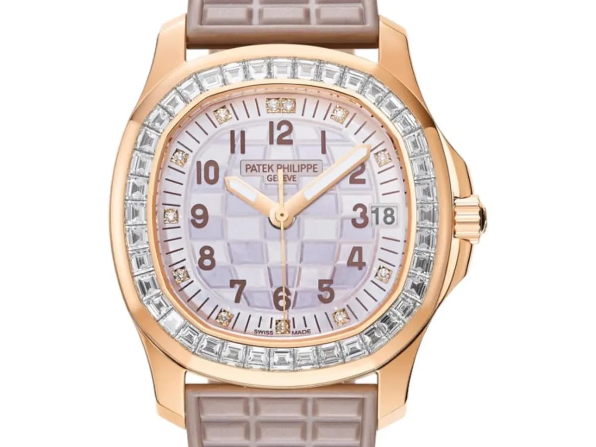 Patek Philippe Aquanaut 5072R Unworn Full Set