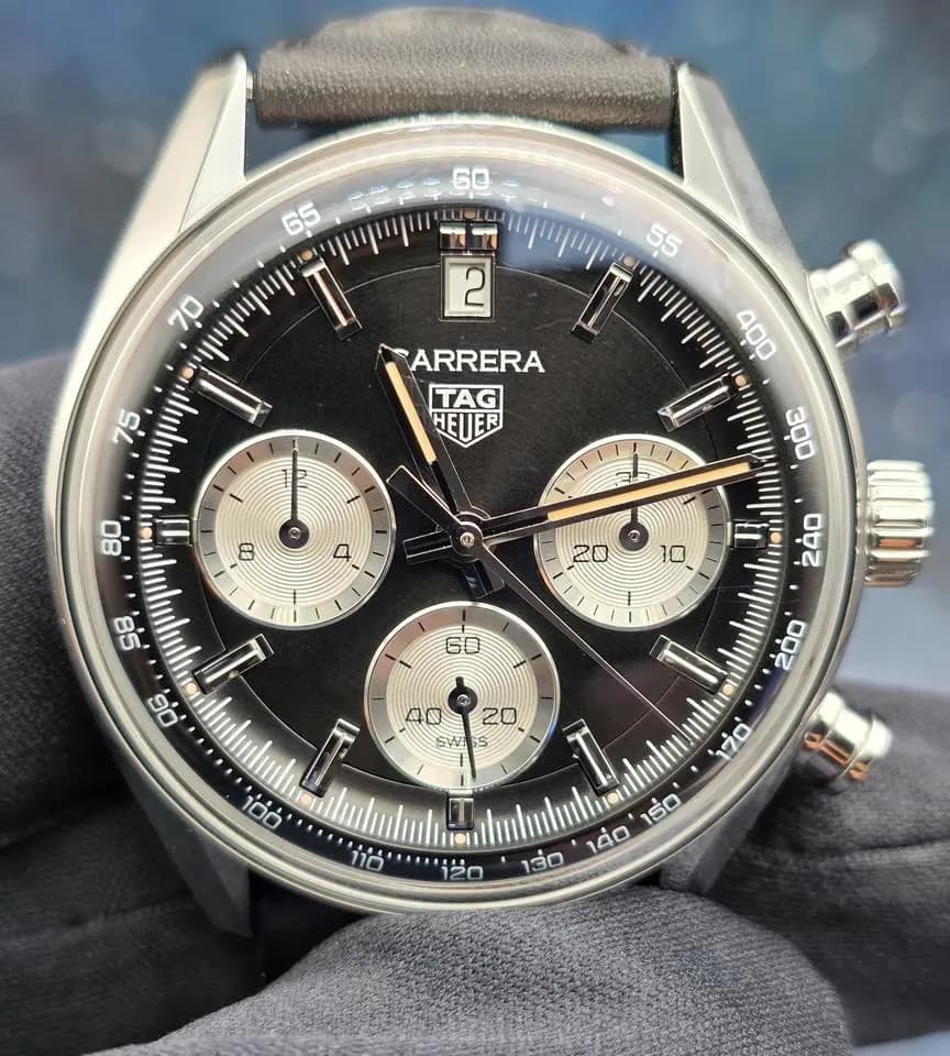 TAG Heuer Carrera Chronograph CBS2210 Glassbox 39mm Black Dial Chronograph Excellent