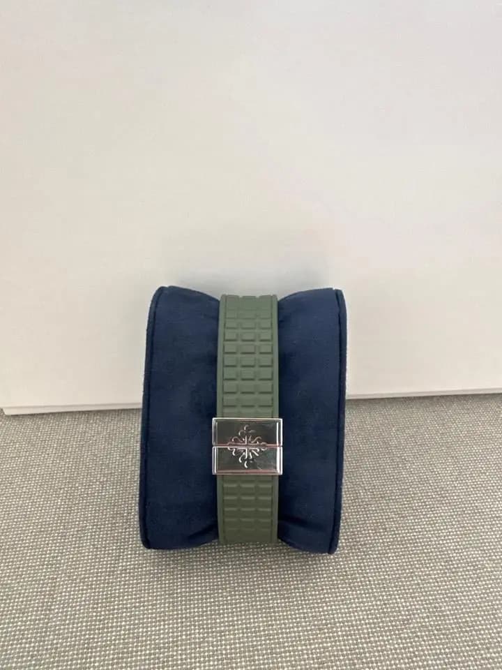 Patek Philippe Aquanaut Small patek watch box and Extract of Archives