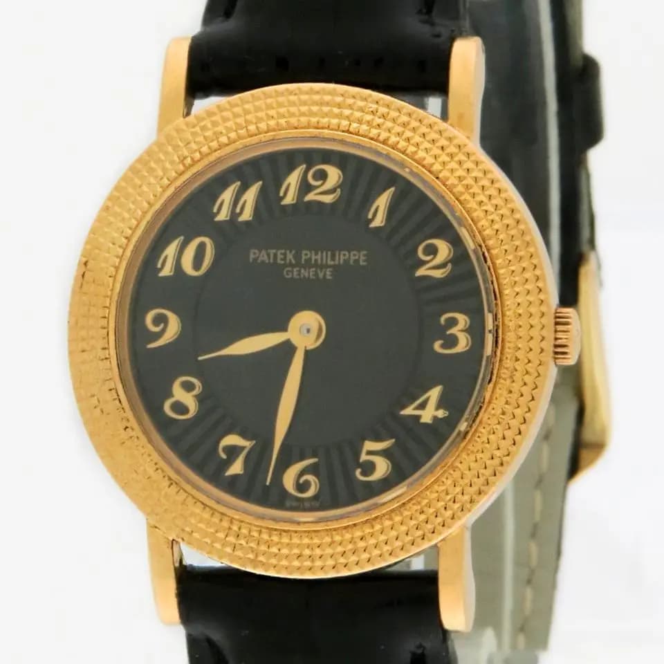Patek Philippe Calatrava 18k Ladies 26mm Quartz Hobnail Clous-de-Paris Bezel, Black Arabic Dial