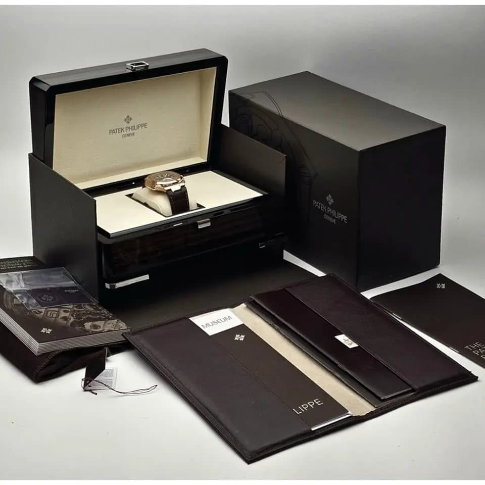 Patek Philippe Nautilus 40 chronograph rose gold choco
