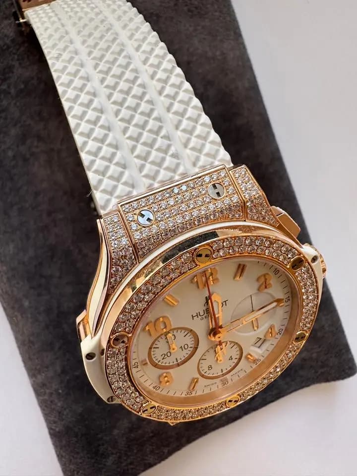 Hublot Big Bang 41mm Porto Cervo Rose Gold Box & Papers
