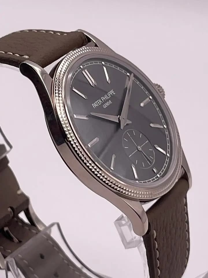 Patek Philippe Calatrava A cult model with a new design