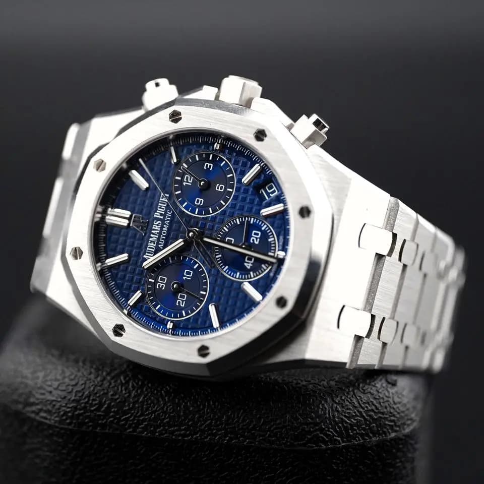 Audemars Piguet Royal Oak Chronograph 26239BC.OO.1220BC.01 Chronograph White Gold Blue Dial Limited Edition of 222