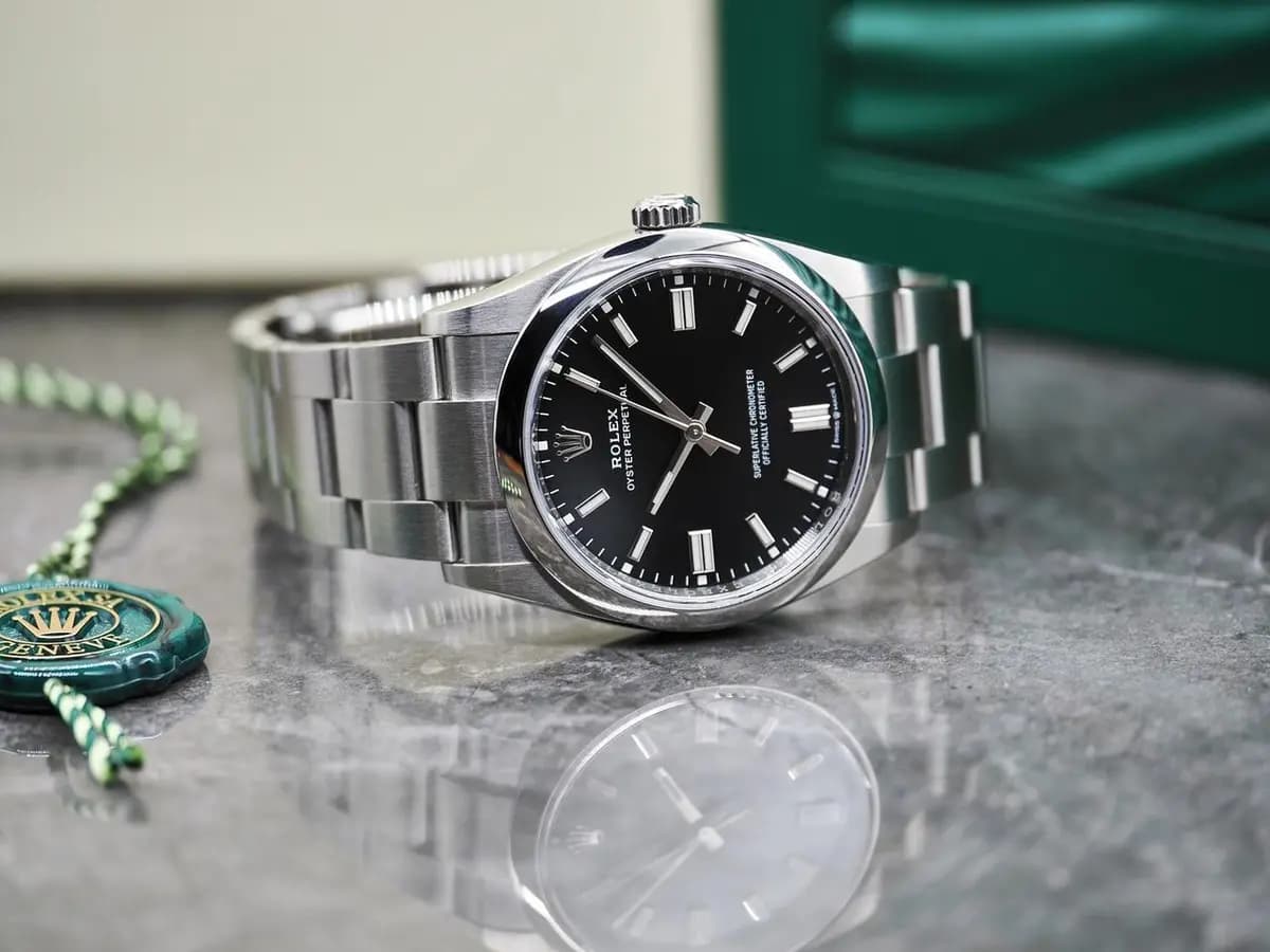 Rolex Oyster Perpetual Ref. 126000 - Fullset from 2021 - Black Dial - Initial purchase invoice