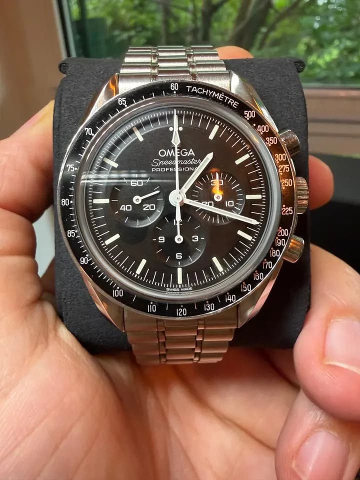 Omega Speedmaster Professional Moonwatch Full Set - Collector's Item - Barely Worn