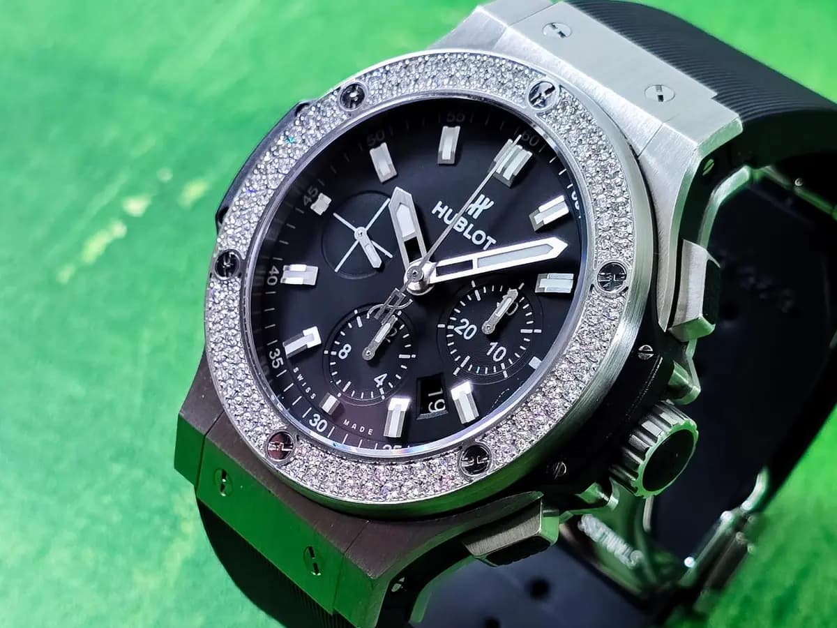 Hublot Big Bang Chrono 44M Matte Black Dial Factory Diamonds on a Black Rubber Bracelet Ref 301.SX.1170.RX.1104 - Complete Set 2020