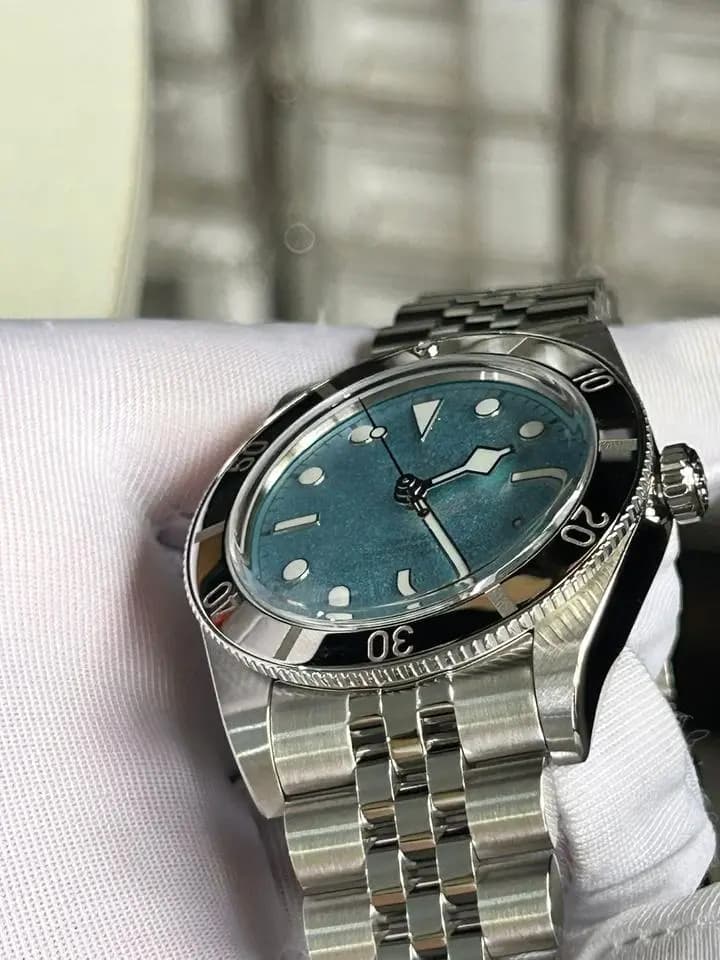 Tudor M79000-0001