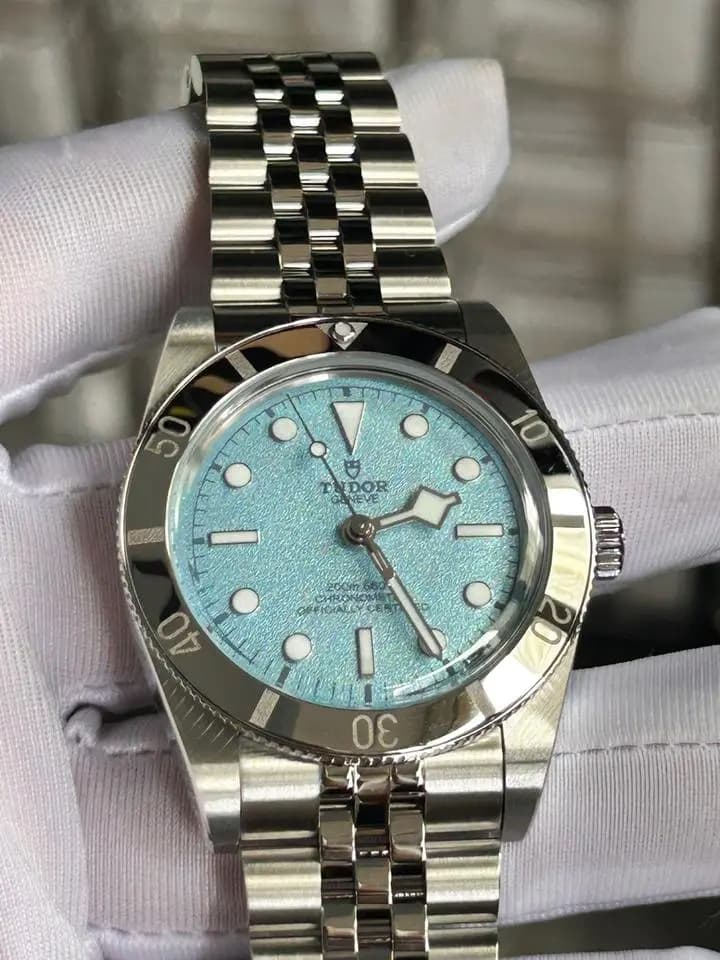 Tudor M79000-0001
