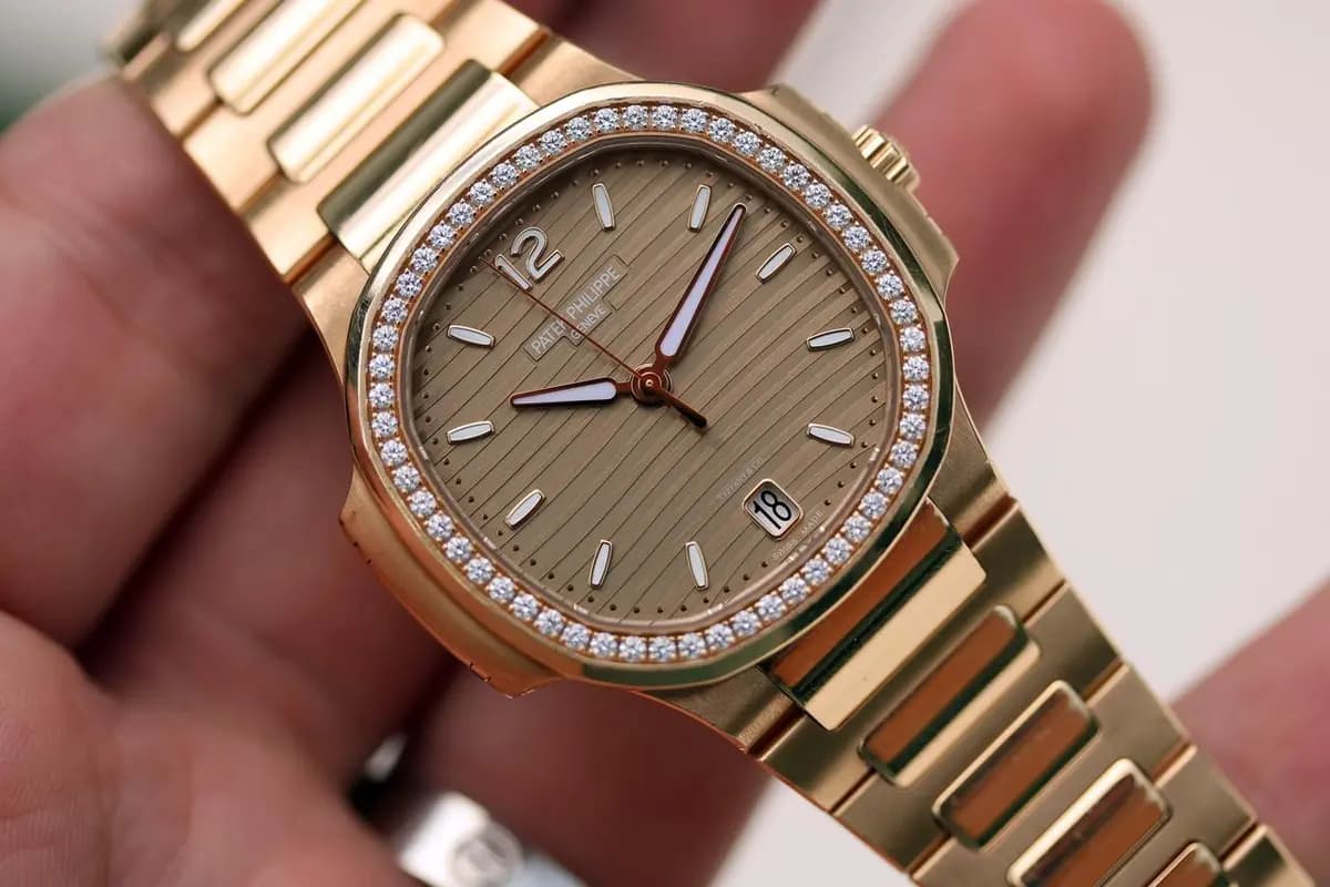 Patek Philippe Tiffany & Co. Ladies’ Nautilus Diamond Bezel 7118/1200R Rose Gold, Golden Brown Opaline