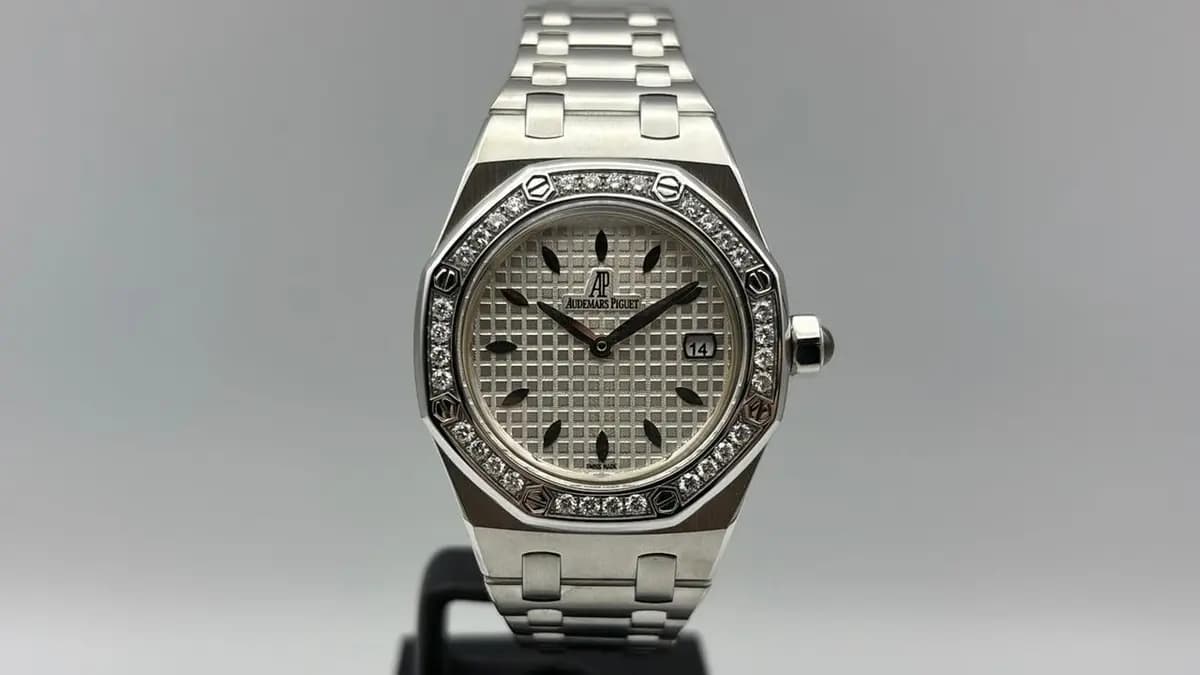 Audemars Piguet Royal Oak Lady 67601ST (Warranty)